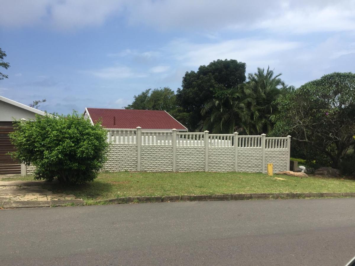 White House Lodge In Scotburgh Scottburgh Exteriér fotografie